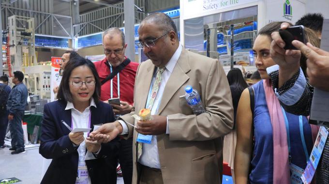 Macchina per la produzione di tortilla a bassa energia ad alta velocità 2000pcs/h 15