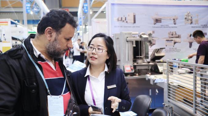 Macchina per la produzione di tortilla a bassa energia ad alta velocità 2000pcs/h 16